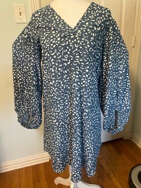 JODIFL Blue and White Printed Long Sleeve Dress